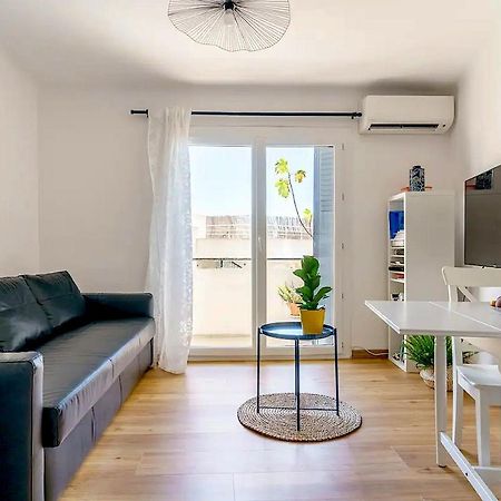 Appartement entièrement rénové, ensoleillé, à 3mn de la Gare St Charles, avec la vue sur Notre-Dame de la Garde Marselha Exterior foto