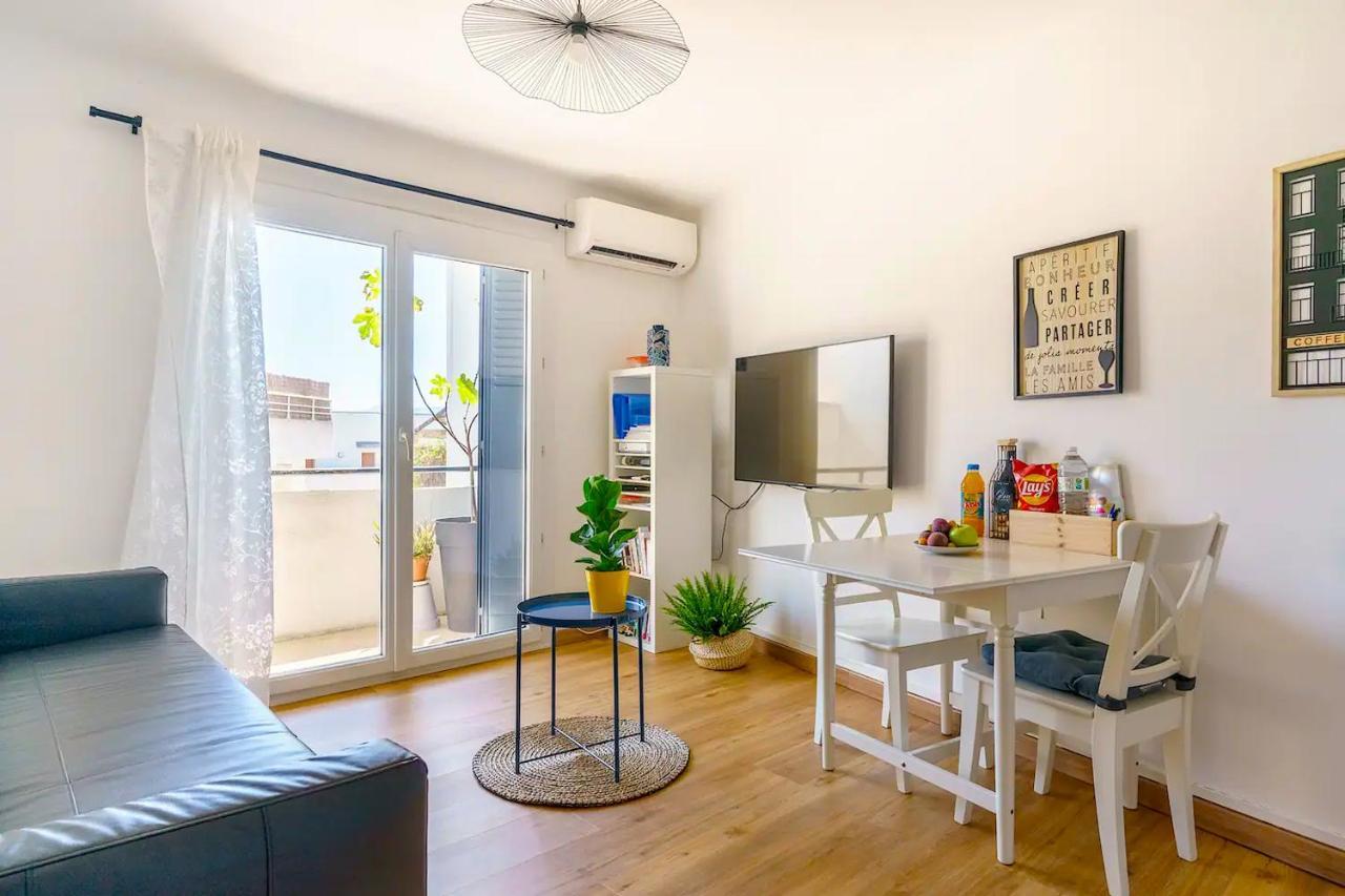 Appartement entièrement rénové, ensoleillé, à 3mn de la Gare St Charles, avec la vue sur Notre-Dame de la Garde Marselha Exterior foto
